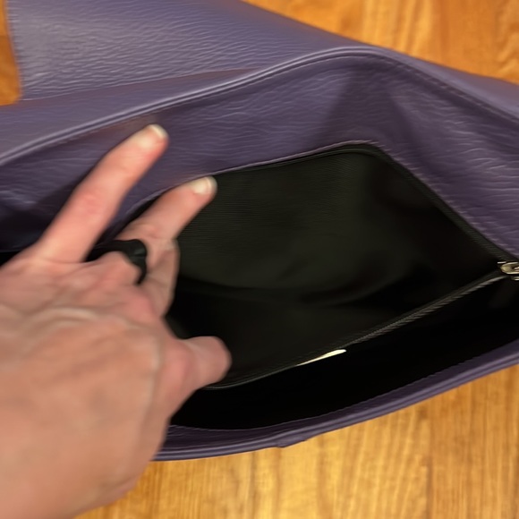 Audrey Talbott Purple Pebbled Leather Messenger Bag - Picture 7 of 11